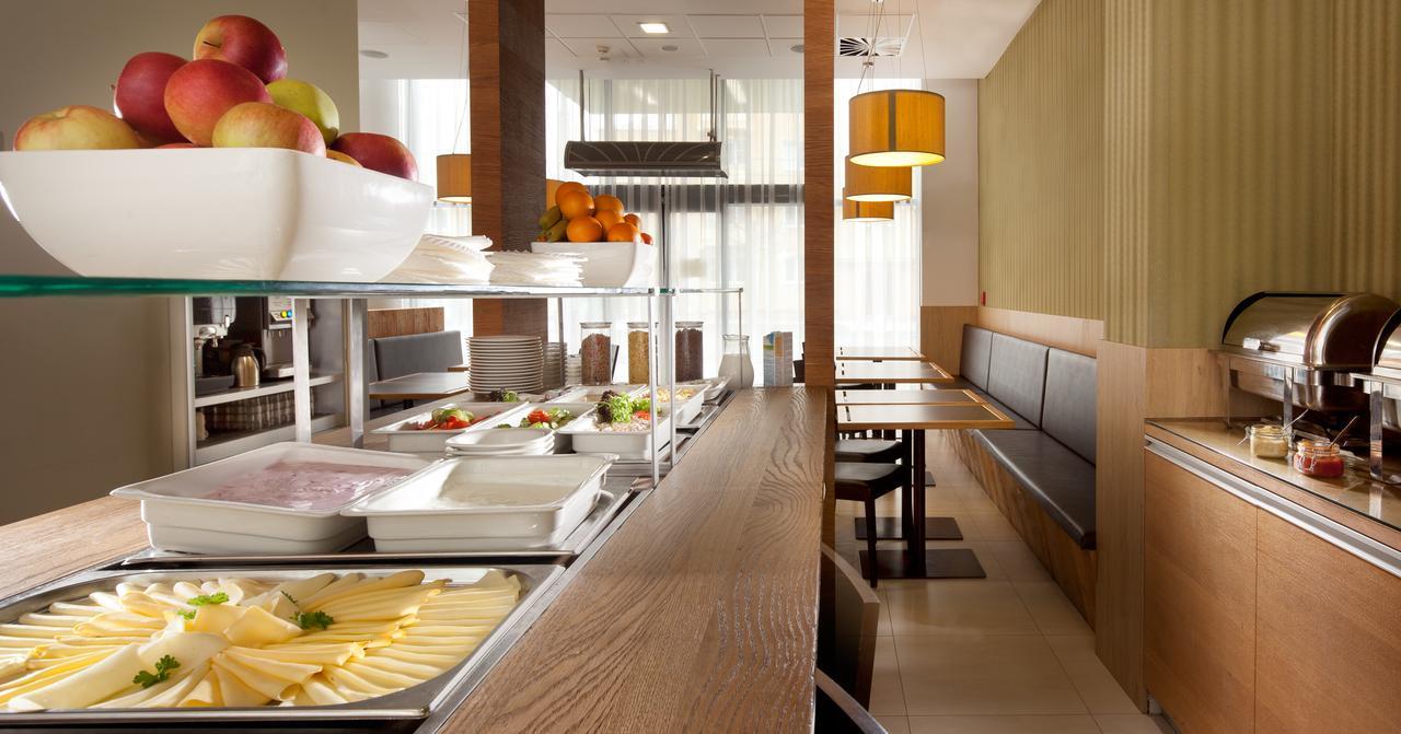 Comfort Hotel Olomouc Centre Екстериор снимка